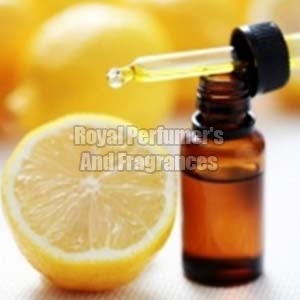 Lemon Oil, for Cosmetics, Medicines, Form : Liquid