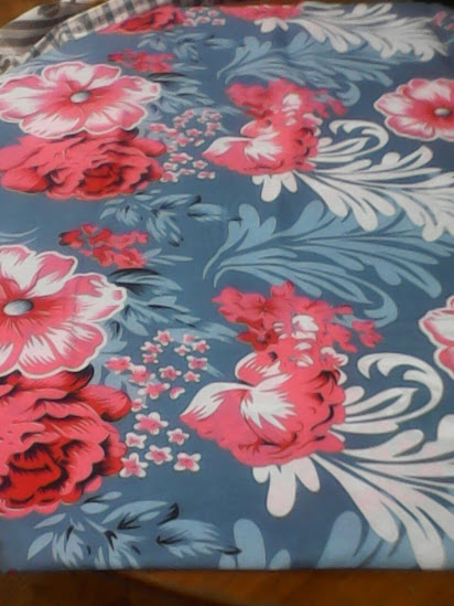 Voilet Floral Poly Cotton Bedspread Bedsheet Print Fabrics