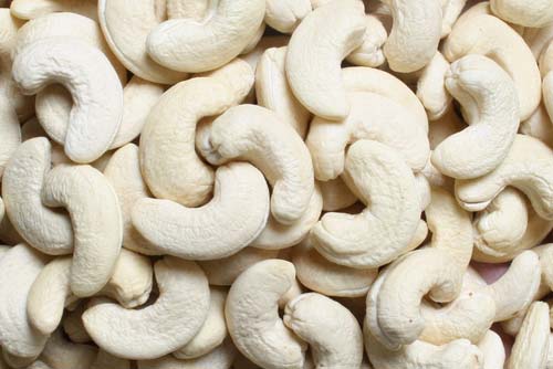 Cashew nuts, Packaging Type : 10kg per tin
