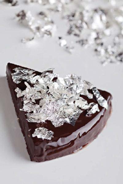 Edible Silver Flakes, for on cake decoration