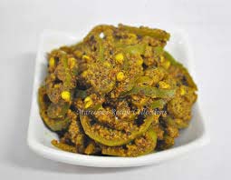 Ker Sangri Pickle, Taste : Spicy