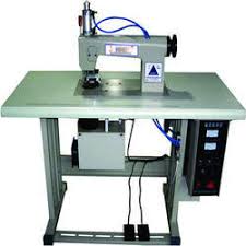 Ultrasonic sealing machine