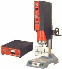 Ultrasonic welding equipment