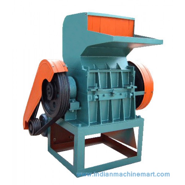 Plastic crusher machine