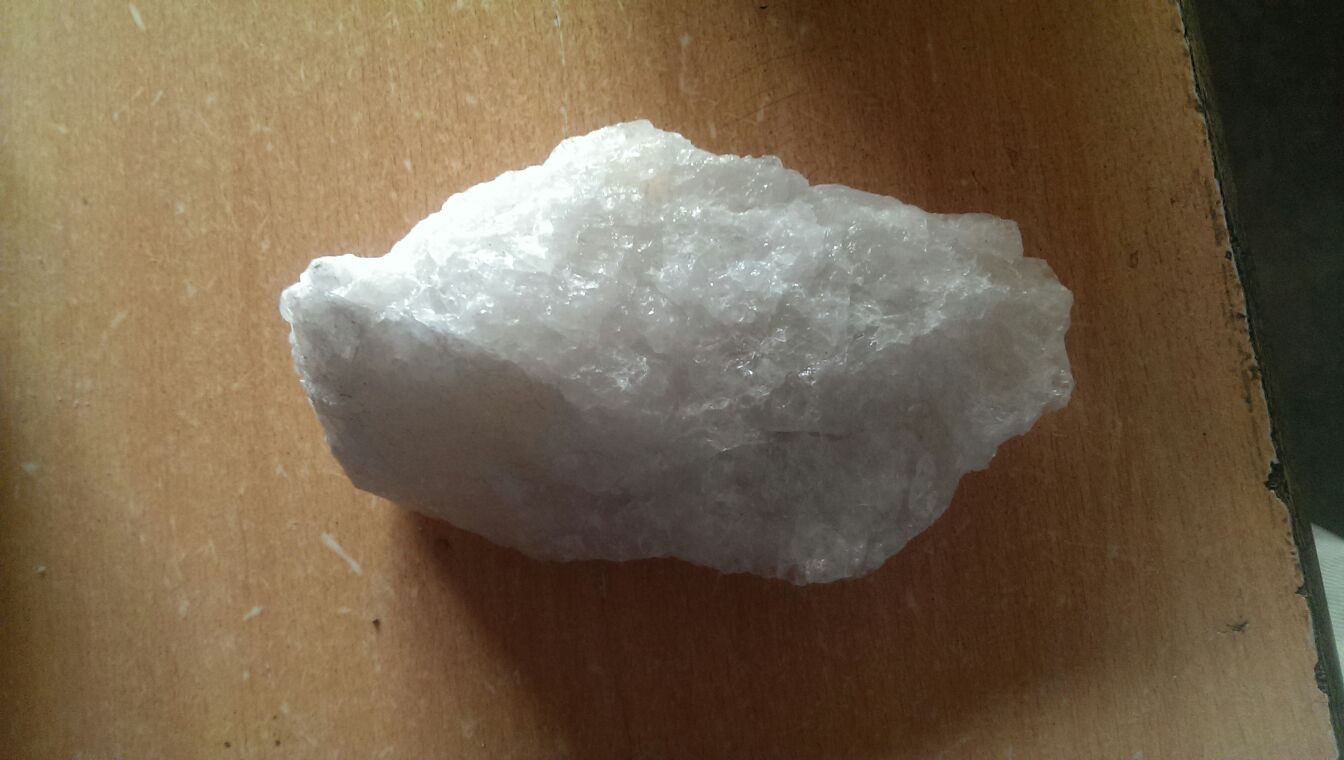 Slicon dioxide quartz lump, Size : 50 mm up to boulder size