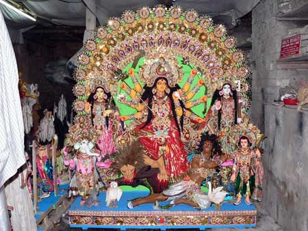 Fiberglass Ek Chala Durga Idol