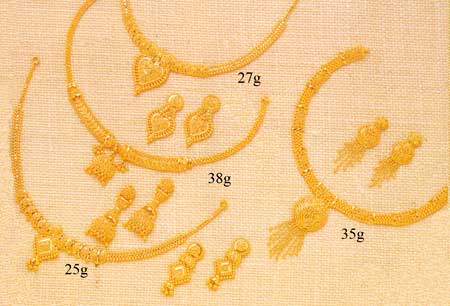 Gold necklace set GNS-016