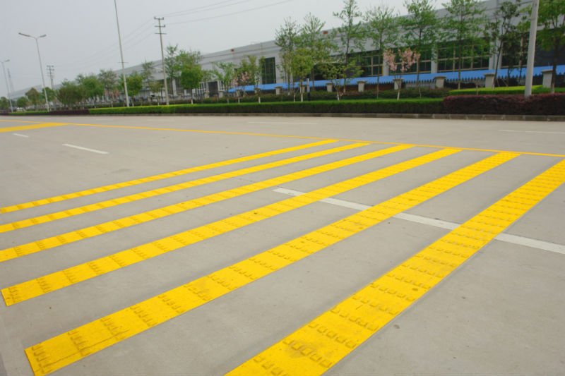 thermoplastic road marking paint
