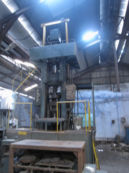 Powder Compacting Hydraulic Press
