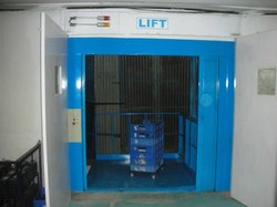 Hydraulic Goods Lift with Railings