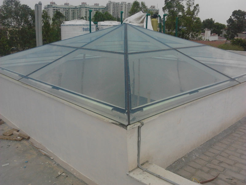 Aluminium glass skylight, for Sound Barrier, Decoractive, Home, Industrial, Roofing, Frame Material : Aluminum
