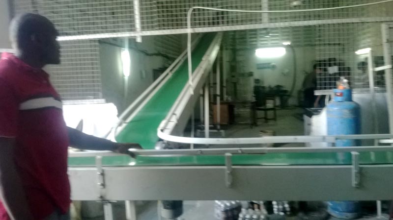 Horizontal belt conveyor