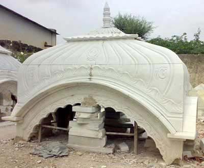 Polished Marble Palki, for Decoration, Temple Decoration, Size : 10x10x5cm