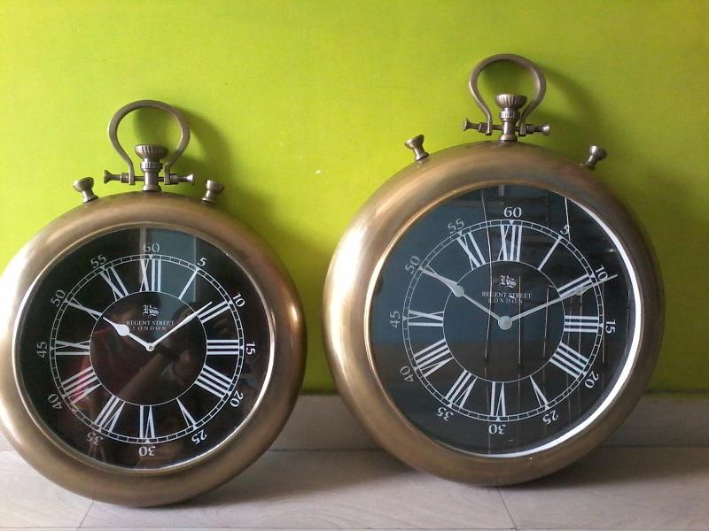 Copper Finish Wall Clock at Best Price in Moradabad | Ahmed International