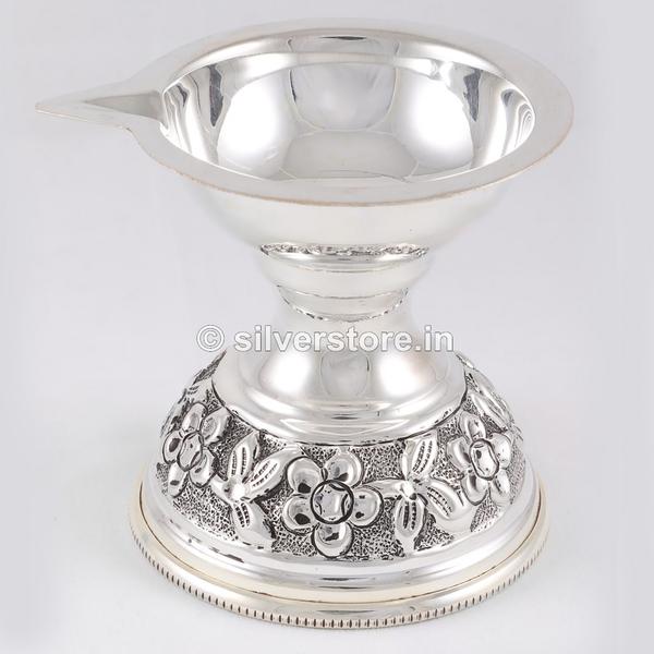 925 Silver Antique Diya at Best Price in Ahmedabad | Gayatri Jewelers
