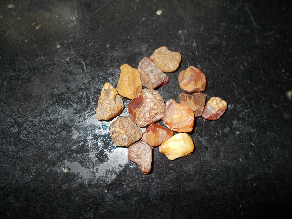 Gemstones, Gemstone Type : chalcedony