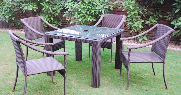 CARDIFF SQUARE OUTDOOR DINING SET