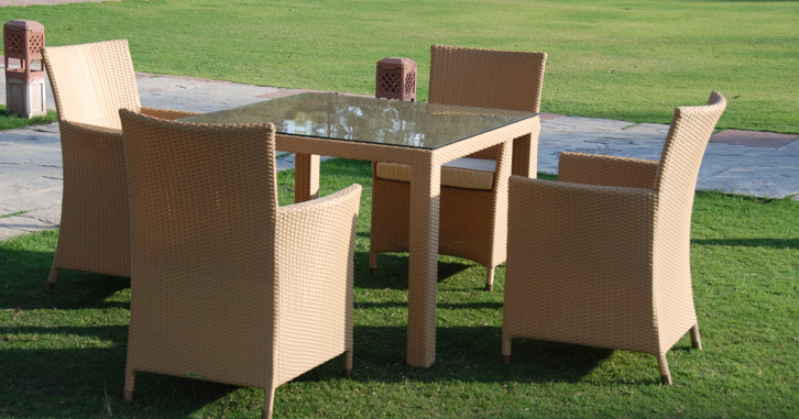 FLORENCE SQUARE OUTDOOR DINING SET
