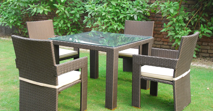 INDIANA SQUARE OUTDOOR DINING SET