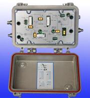 Two way amplifier, Feature : 860MHz/750MHz RF bandwidth, two-way transmission, Interior separable structure
