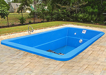 Plain Non Polished FRP Swimming Pool, Feature : Attractive Look, Durable, Easy To Fit, Fine Finish