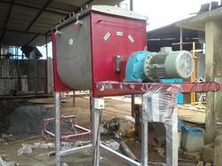 Electric 300-400kg Powder Mixer, Capacity : 100-150kg/hr, 150-200kg/hr, 200-250kg/hr, 250-300kg/hr