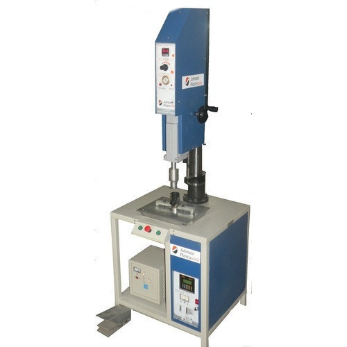 Ultrasonic welder