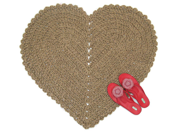 Zilpa Heart Shaped Jute Rug, Size : 3' X 3'