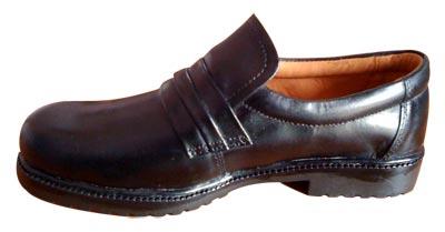 Formal Shoes (2004)