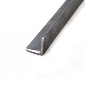 CARBON STEEL UN EQUAL ANGLE