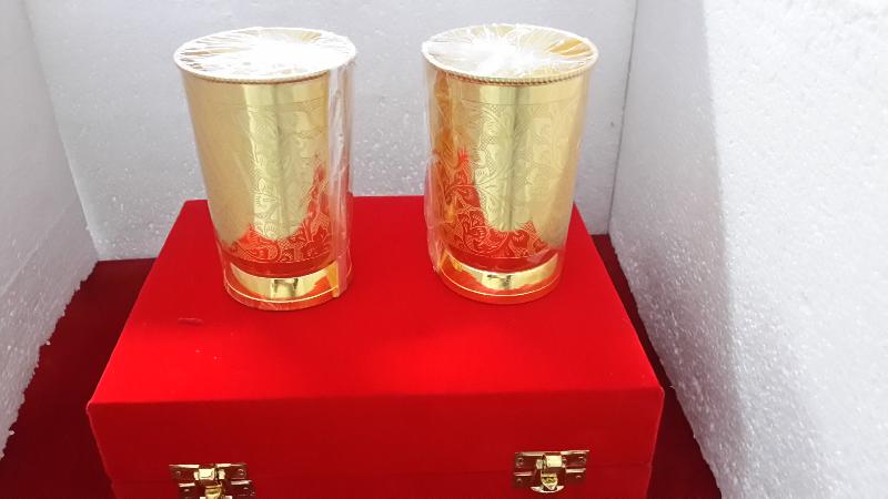 GLASS SET ( GOLD )