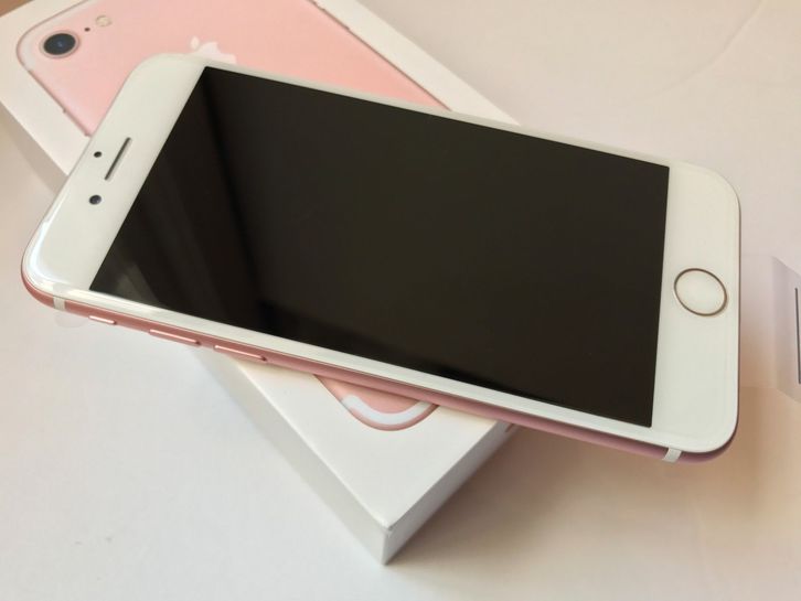 Apple iPhone 7 Plus (Latest Model) - 256GB - Rose Gold