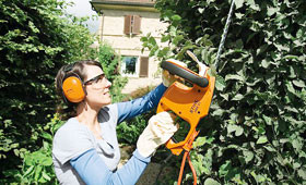 Electric hedge trimmers