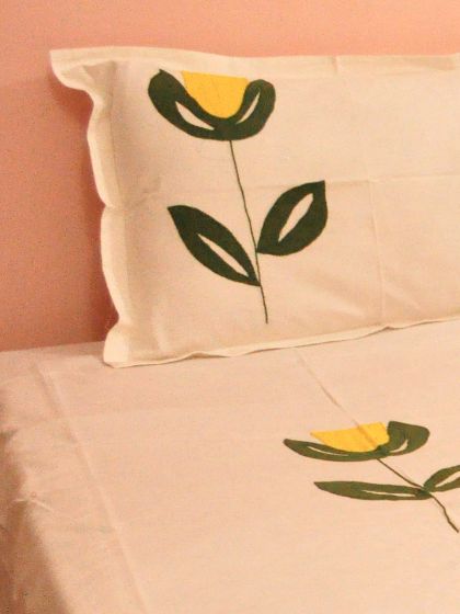 Bed Spread Tulip