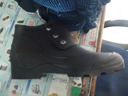 Buttoned Safety Shoes