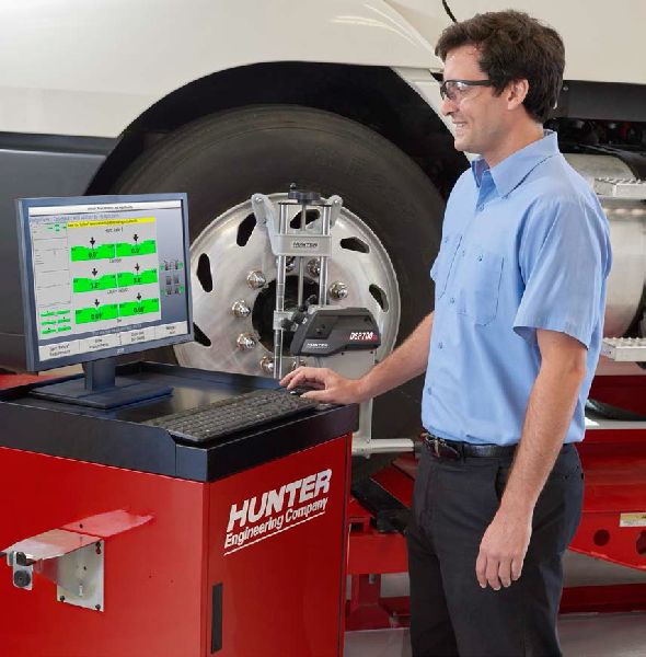 Hunter PT 200 Wheel Alignment