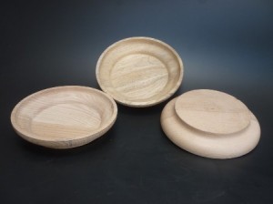Wooden bowl plates