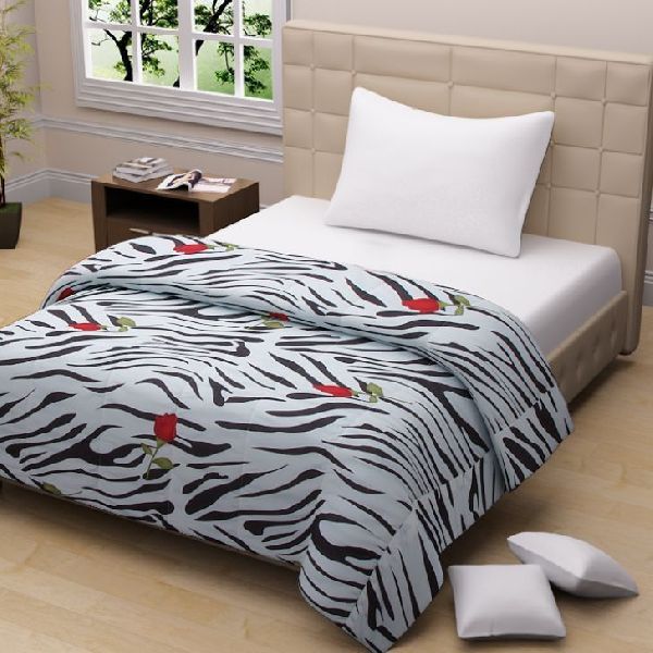 AC Quilt at Best Price in Ghaziabad Bharti Handloom