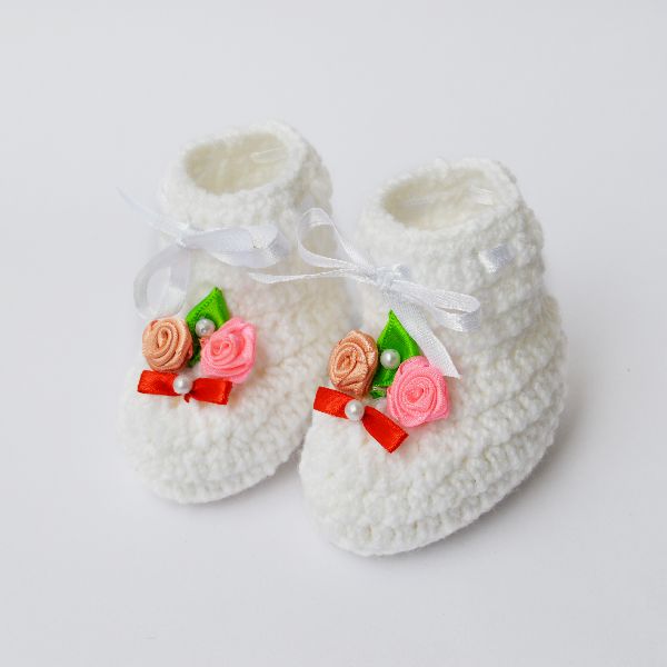 Crochet flower Baby Booties, Closure Type : Satin