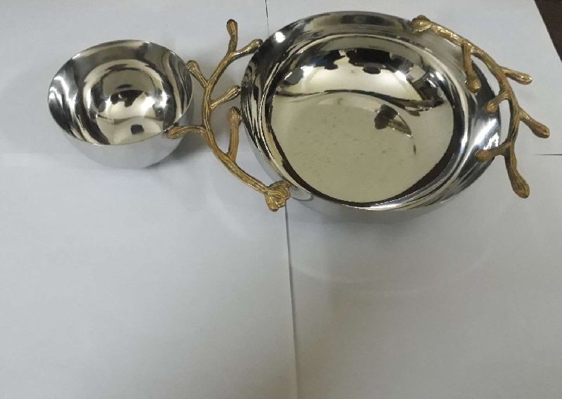stainless steel bowl with brass border
