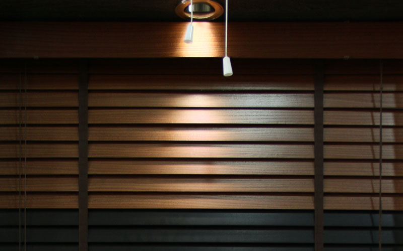 wood venetian blinds