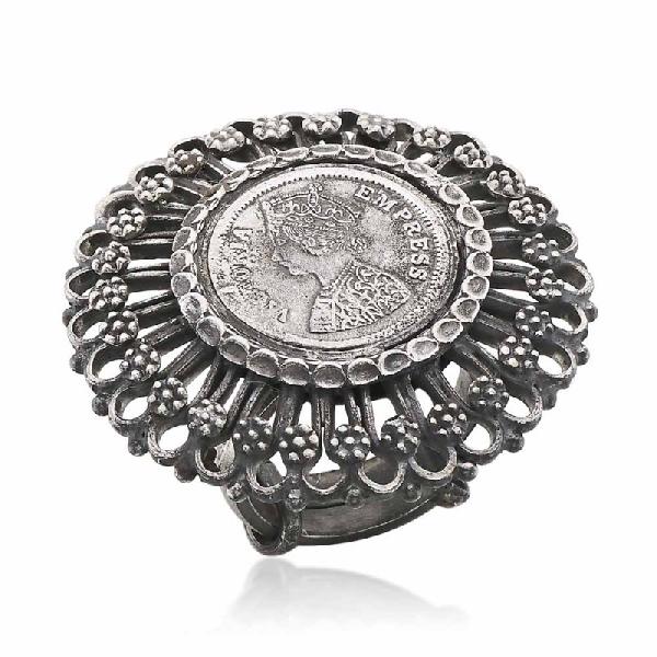 Stylish Foliate Cocktail Coin Ring