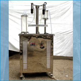 HAND VACCUM FILLING MACHINE