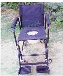 Commode wheel chair