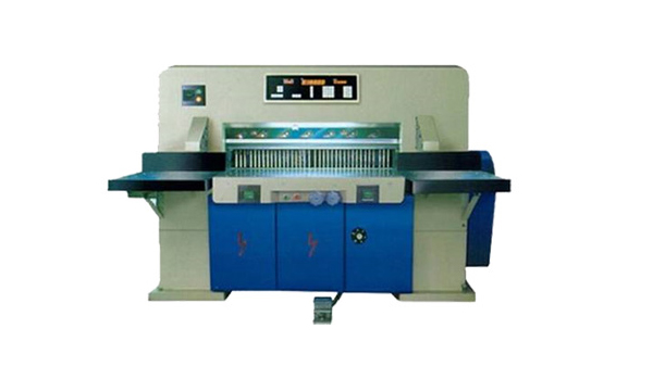 Fully Automatic Hydraulic Type Paper Cutting Machine
