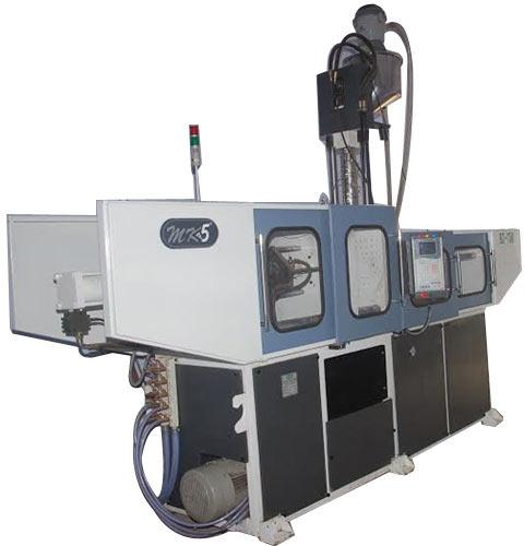 plastic injection moulding machine