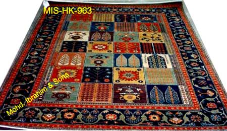 hand knotted persian carpets