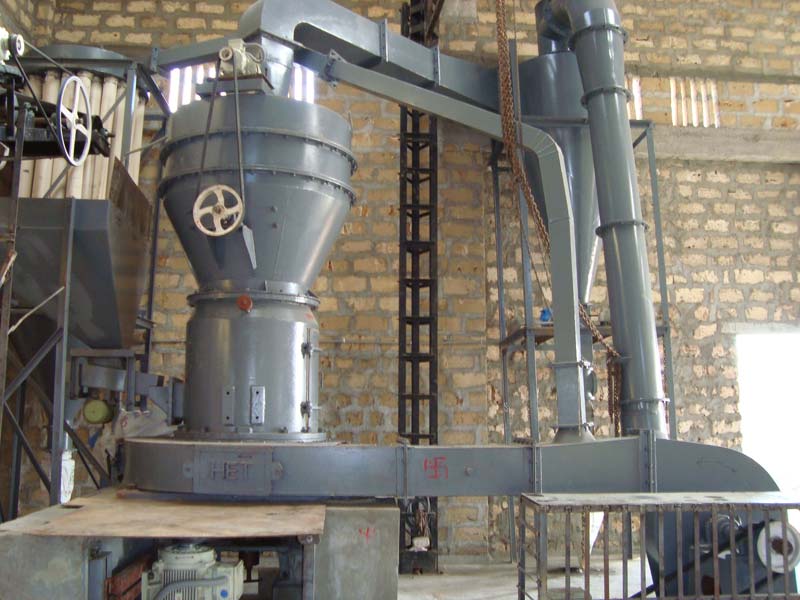 Het three roller grinding mill