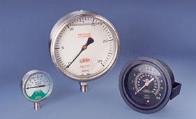 Liquid filled gauges, Connection : Refer Table