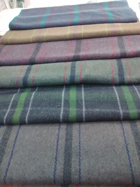 Woolen Emergency Relief Blankets Supplier, Size : 150*230 cms